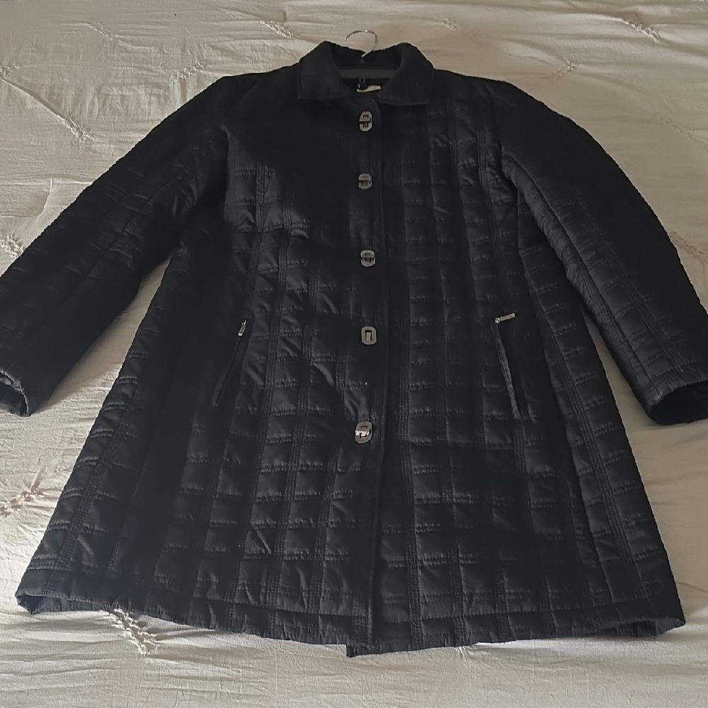 Black Quilted Women's Puffer Coat, Sz S